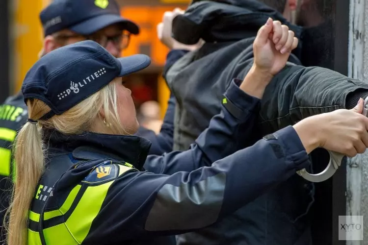 Twee relschoppers in Eindhoven aangehouden
