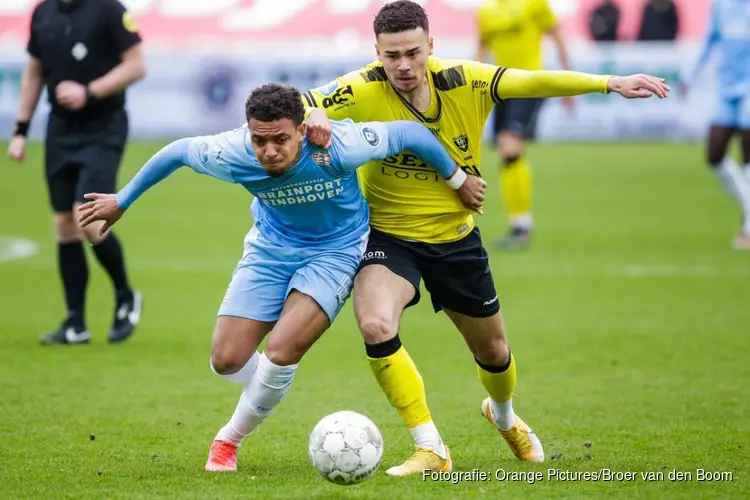 PSV zonder al teveel problemen langs VVV-Venlo