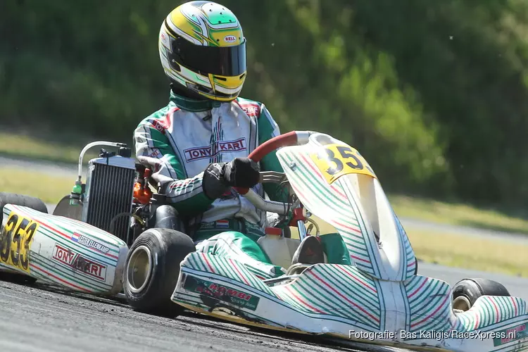 Karter Lester Ellenkamp (15) bij NK-debuut bij de Senioren direct op het podium: “Heftige strijd”