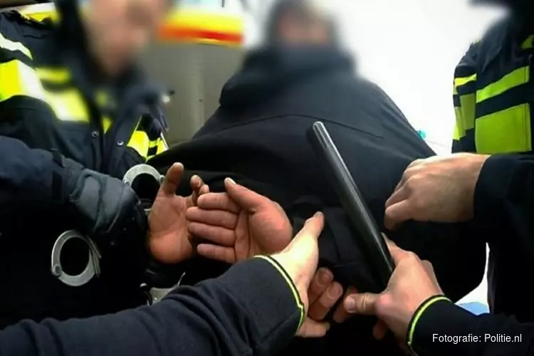 Man opgepakt voor beroving met vuurwapen in Eindhoven