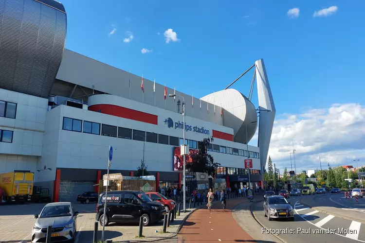 PSV nog niet zeker van tweede plek na gelijkspel tegen Heerenveen