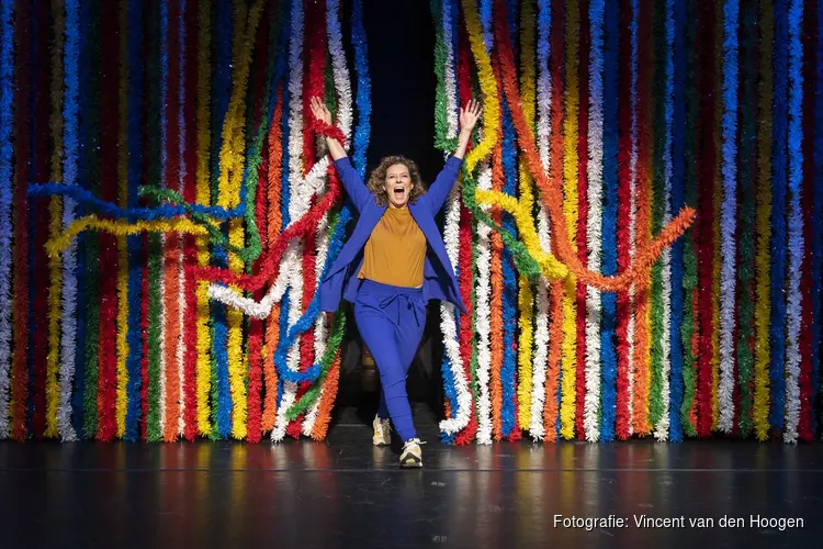 Actrice Margôt Ros tourt door Brabant