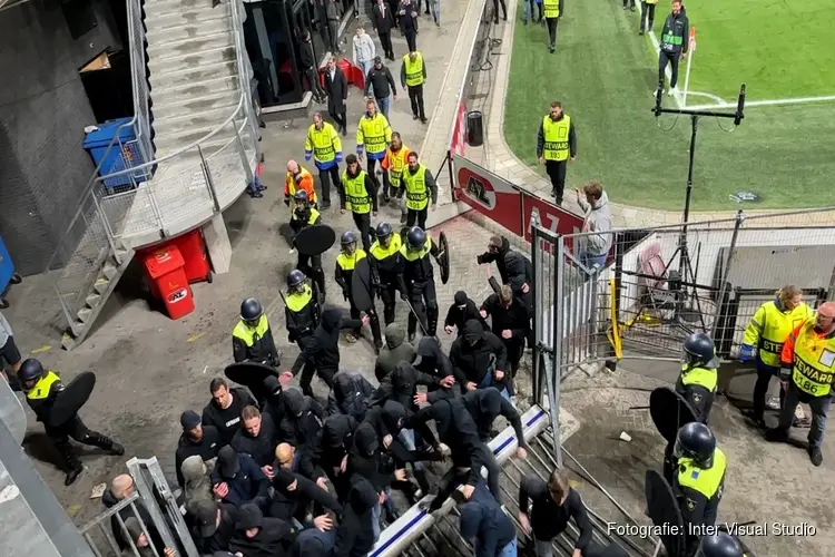 Voetbalseizoen 2022/’23: minder incidenten in de stadions, meer zaken voor de rechter gebracht