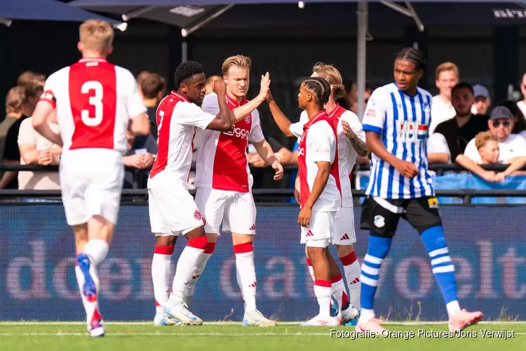 Jong Ajax overtuigend langs FC Eindhoven